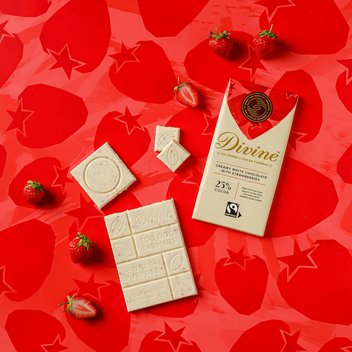 25% White Chocolate with Strawberries Sharing Bar, 3 oz.